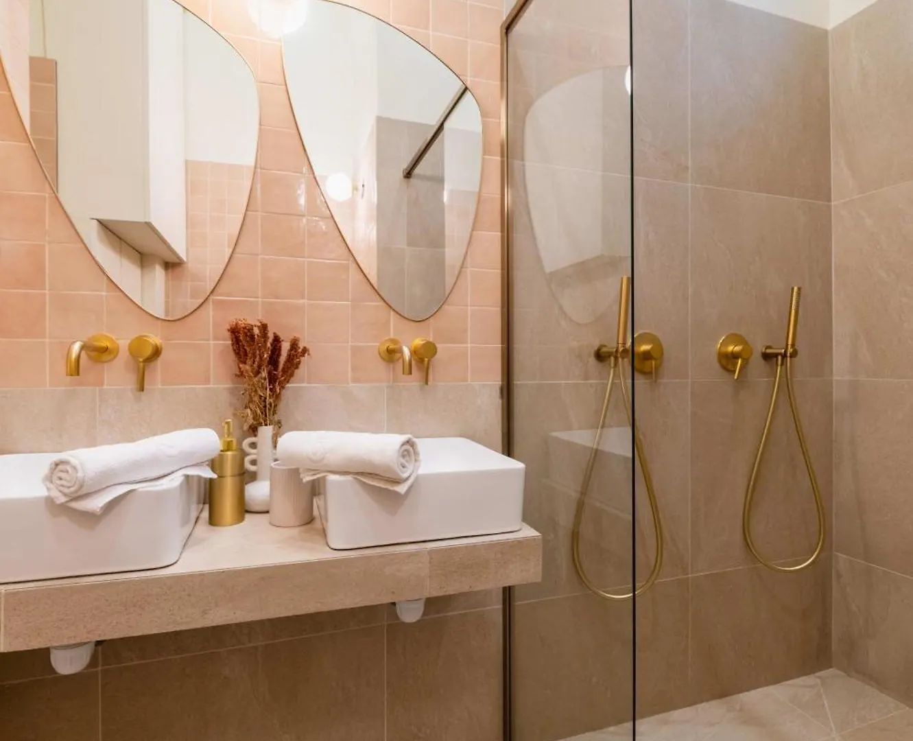 Apartment Charmant Appartement Moderne Haut Marais - 4P Paris